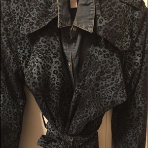 Alberto Makali Leopard Trench
